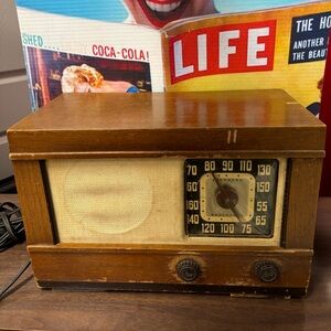 Vintage Admiral wood radio